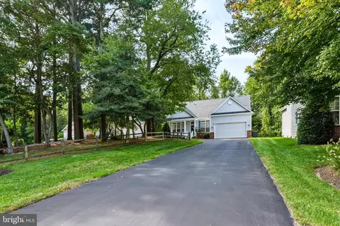 Exterior - 32 Easton Ave, Ocean Pines, MD 21811 photo 2 of 5