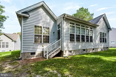 Exterior - 32 Easton Ave, Ocean Pines, MD 21811 photo 4 of 5