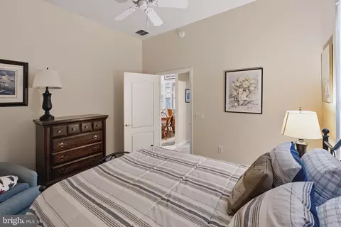 Bedroom - 32 Easton Ave, Ocean Pines, MD 21811 photo 6 of 9
