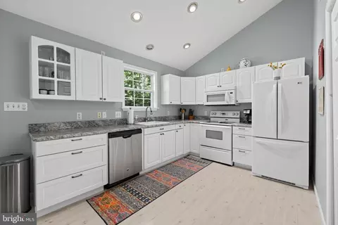 Kitchen - 66 Robin Hood Trl, Ocean Pines, MD 21811 photo 2 of 3