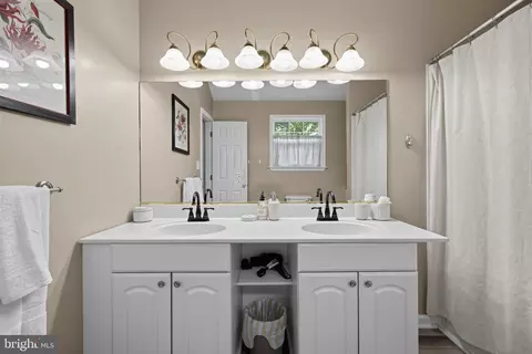 Bath - 66 Robin Hood Trl, Ocean Pines, MD 21811 photo 4 of 4