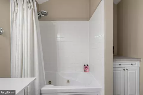 Bath - 66 Robin Hood Trl, Ocean Pines, MD 21811 photo 3 of 4