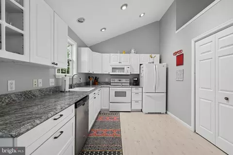 Kitchen - 66 Robin Hood Trl, Ocean Pines, MD 21811 photo 3 of 3