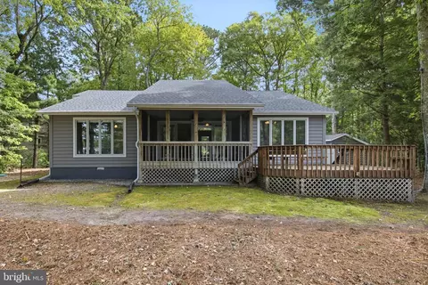 Exterior - 7147 Chandler Dr, Berlin, MD 21811 photo 3 of 17
