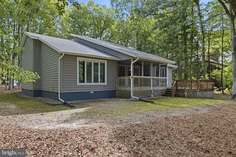 Exterior - 7147 Chandler Dr, Berlin, MD 21811 photo 10 of 17