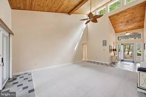 Living - 7147 Chandler Dr, Berlin, MD 21811 photo 2 of 5