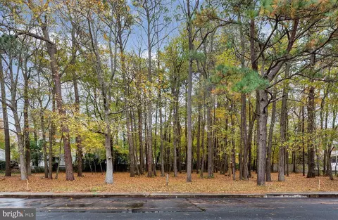 14102 B Tunnel Ave, Ocean City, MD 21842