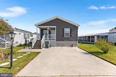 174 Sunshine Ln, Ocean City, MD 21842