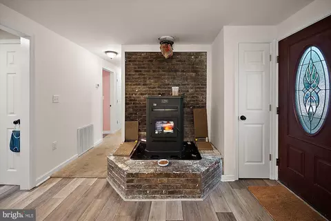 Entry Way - 59 Castle Dr, Ocean Pines, MD 21811 photo 2 of 3