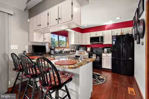Kitchen - 2 Beach Ct, Ocean Pines, MD 21811 photo 1 of 5