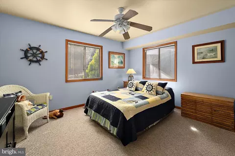 Bedroom - 2 Beach Ct, Ocean Pines, MD 21811 photo 4 of 8