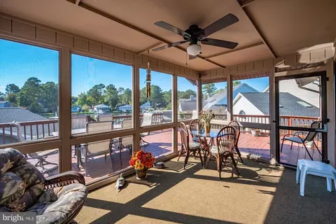 Exterior - 2 Beach Ct, Ocean Pines, MD 21811 photo 2 of 21