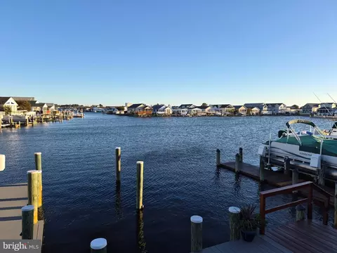 616 Oyster Ln, Ocean City, MD 21842