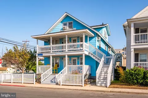 210 4th St #4, Ocean City, MD 21842