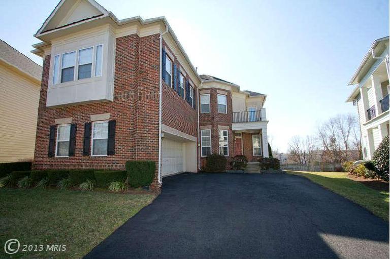 8381 Tillett Loop, Manassas, VA 20110 photo 1