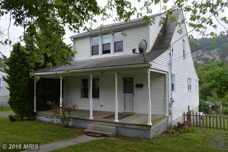565 Harrison Ave, Berkeley Springs, WV 25411 photo 1