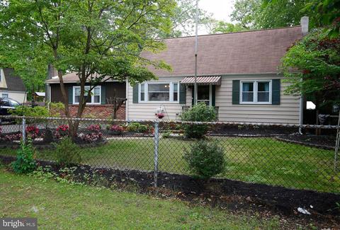 208 Braddock, Williamstown, NJ 08094 photo 3