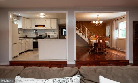 208 Braddock, Williamstown, NJ 08094 photo 15