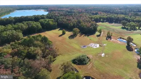 Thelma Avenue, Mays Landing, NJ 08330