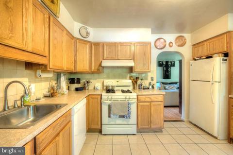 121 E Collings Dr, Williamstown, NJ 08094 photo 2