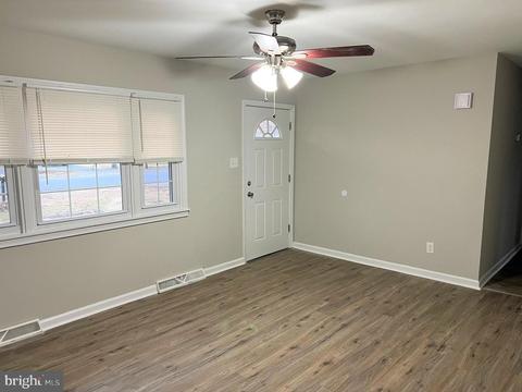 110 E Colton Ln, Williamstown, NJ 08094 photo 7