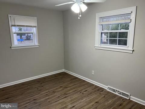 110 E Colton Ln, Williamstown, NJ 08094 photo 12