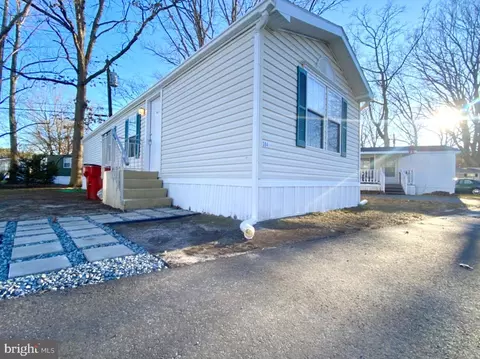 2528 Tilton Rd #304, Egg Harbor Township, NJ 08234