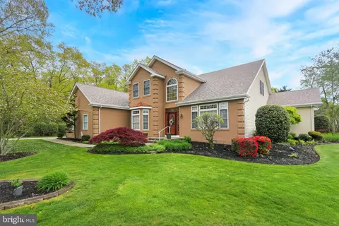 10 Country Club Dr, Egg Harbor Township, NJ 08234