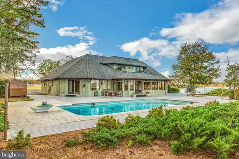4900 Hamburg Ave, Egg Harbor City, NJ 08215