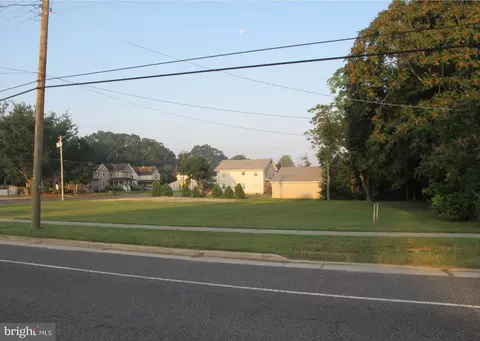 806 S Central Ave, Minotola, NJ 08341