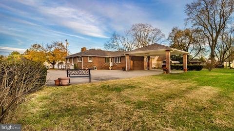 730 N Egg Harbor Rd, Hammonton, NJ 08037