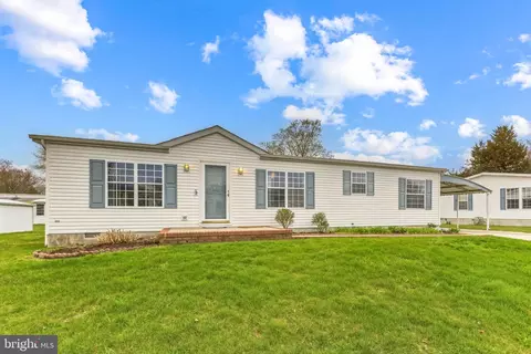 3 Powhatan Dr, Buena, NJ 08310