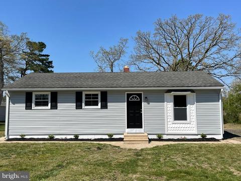 6 W Collings Dr, Williamstown, NJ 08094