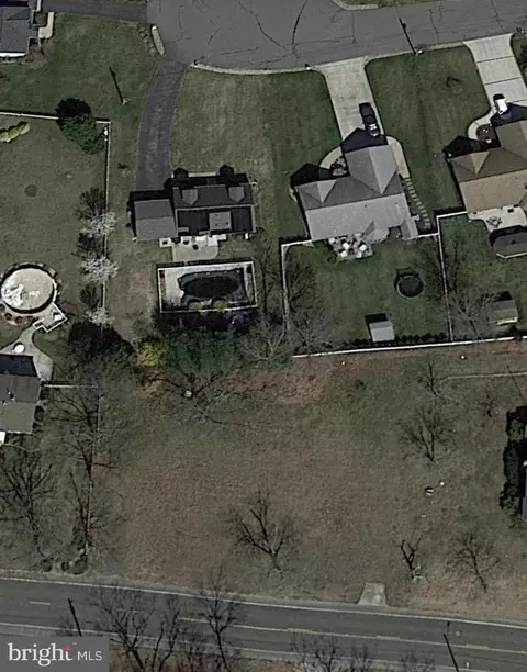 Chew Rd, Hammonton, NJ 08037