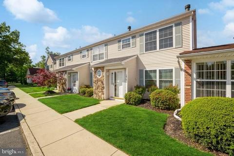 161 London Ct, Egg Harbor Township, NJ 08234