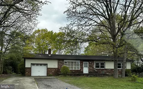 311 Patterson Ave, Egg Harbor Township, NJ 08234