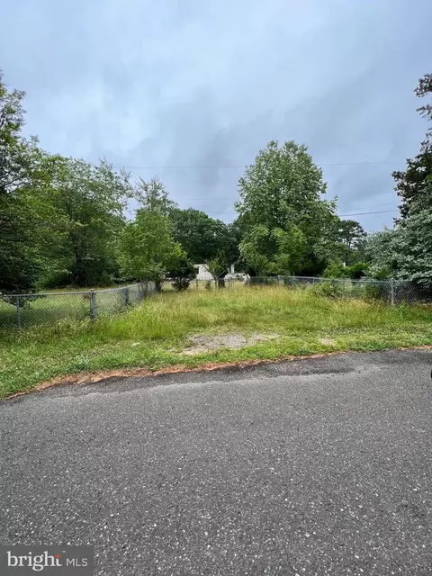 145 Walnut Ln, Buena, NJ 08310