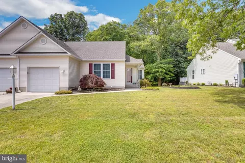 70 Kay Dr, Hammonton, NJ 08037