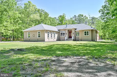 7184 1st Ave, Mays Landing, NJ 08330