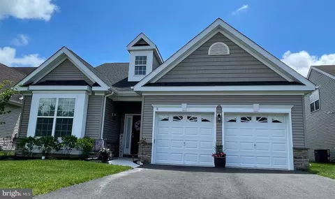 18 Ernst Ct, Mays Landing, NJ 08330