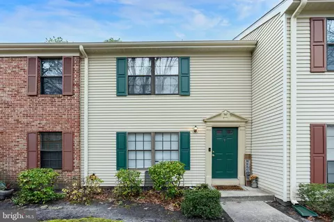 27 Cheshire Dr, Galloway, NJ 08205