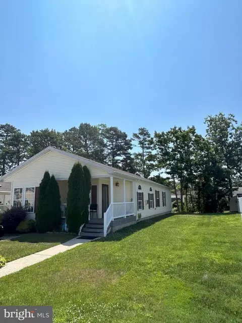 20 Sycamore Ln, Mays Landing, NJ 08330
