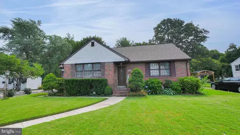 326 Chestnut St, Hammonton, NJ 08037
