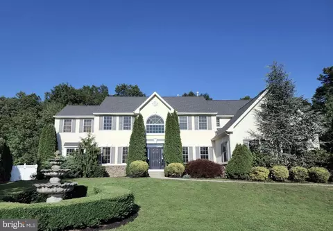 102 Marshall Dr, Egg Harbor Township, NJ 08234