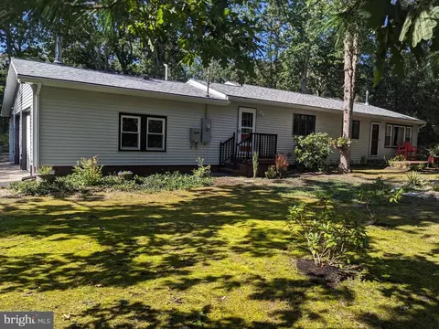 7097 English Creek Ave, Egg Harbor Township, NJ 08234