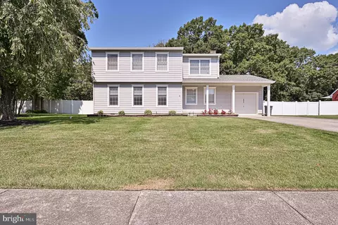 5 Oakview Dr W, Egg Harbor Township, NJ 08234