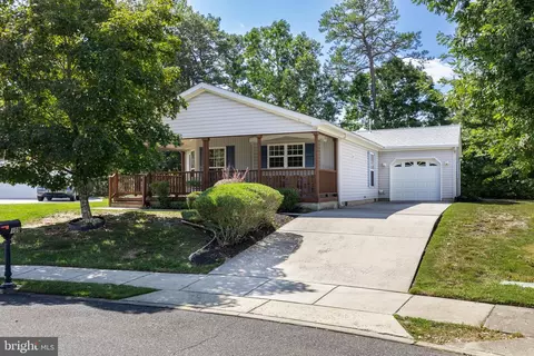 109 Loch Lomond Ct, Mays Landing, NJ 08330