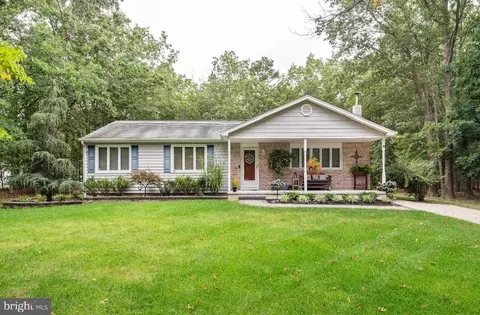 608 4th Ave, Egg Harbor City, NJ 08215