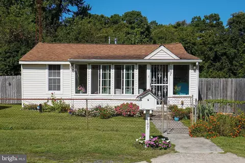 107 Wilburforce Ave, Egg Harbor Township, NJ 08234