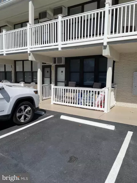 9415-19 Pacific Ave #33, Margate City, NJ 08402